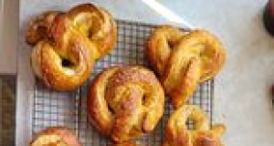 Sourdough Soft Pretzels
