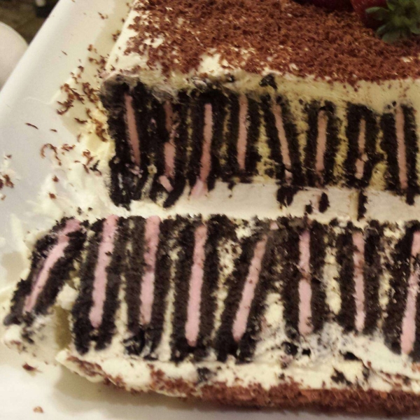 Strawberry Oreo-Chocolate Icebox Cake