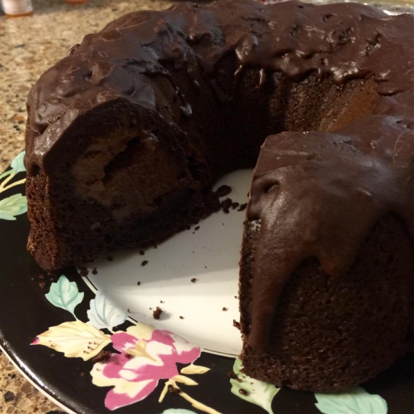 Fudgy Cream Cheese Tunnel Cake