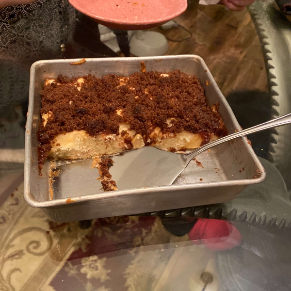 Yabluchnyk (Ukrainian Apple Cake)