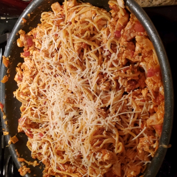 Simple Spaghetti with Chicken, Parmesan and Mozzarella