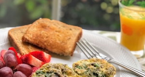 Veggie Egg Muffins with Spinach and Mushrooms