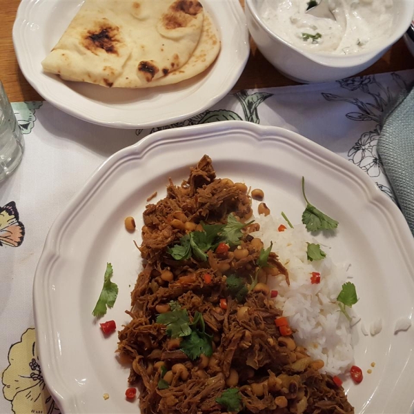 Minced Beef with Black-Eyed Beans