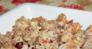 Cranberry Nut Stuffing
