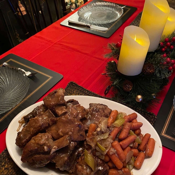 Smothered Beef Short Ribs