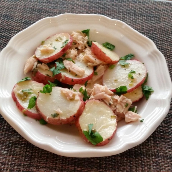 Easy Microwave Potatoes and Tuna