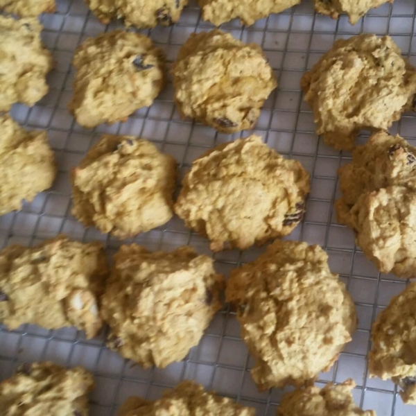 Harvest Pumpkin-Oatmeal Raisin Cookies