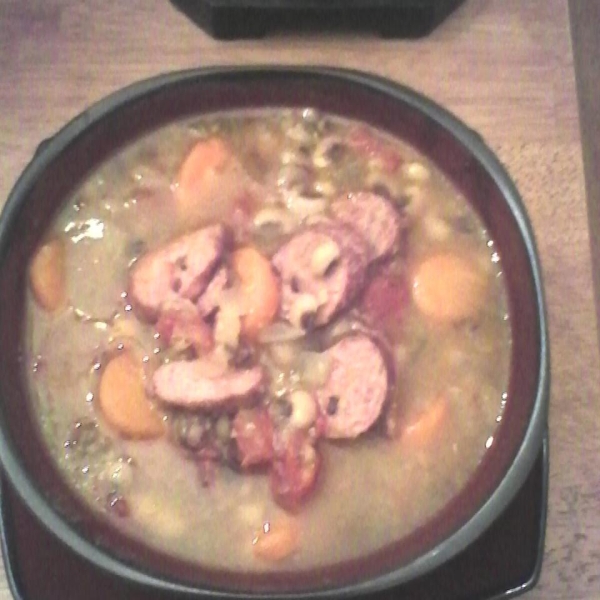 Slow Cooker Black-Eyed Pea and Sausage Soup