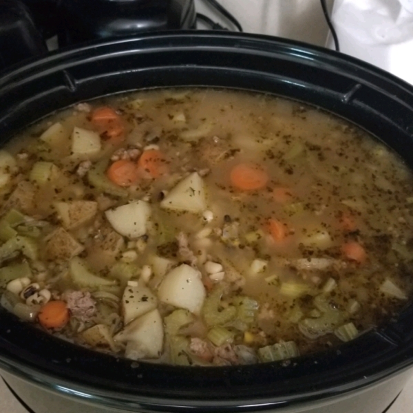 Slow Cooker Black-Eyed Pea and Sausage Soup