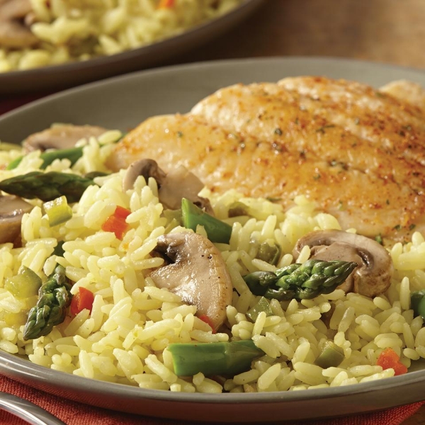 Yellow Rice with Asparagus and Mushrooms