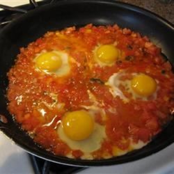 Mamma Rita's Eggs and Tomato Sauce
