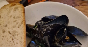 Thai Steamed Mussels