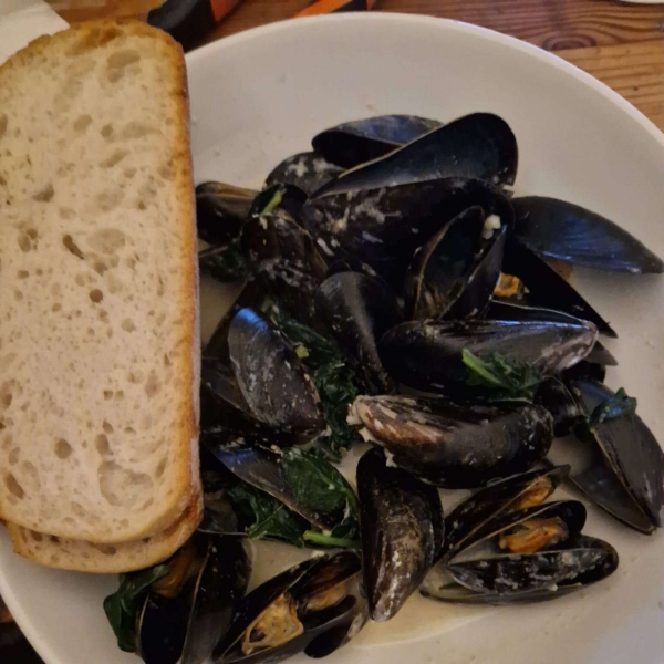 Thai Steamed Mussels