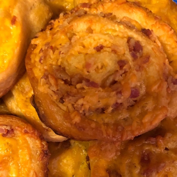 Bacon-Cheddar Pinwheels