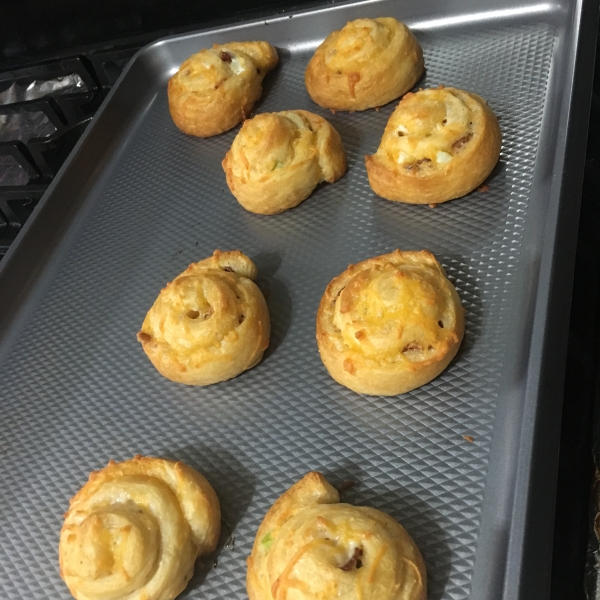 Bacon-Cheddar Pinwheels