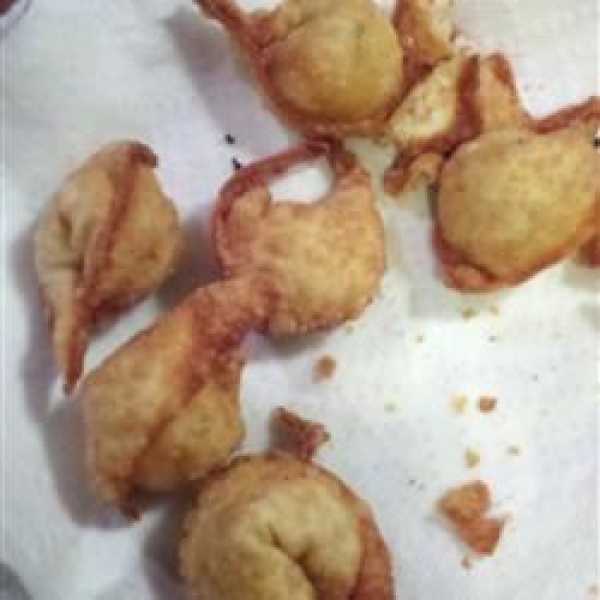 Crabby Cream Cheese Wontons