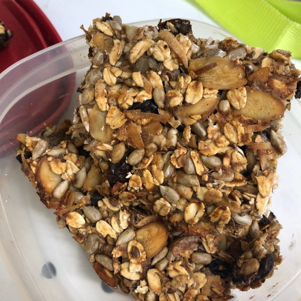 Easy Oatmeal and Almond Bars