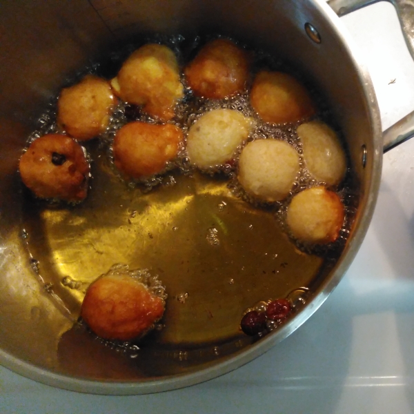 Oliebollen (Dutch Doughnuts)