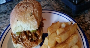 Slow Cooker BBQ Pulled Chicken