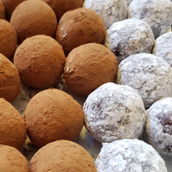 Easy Decadent Truffles