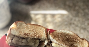 Grilled Peanut Butter and Banana Sandwich