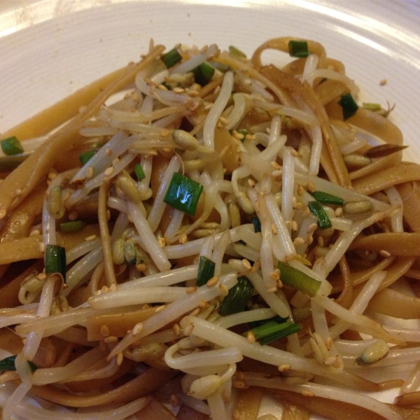 Sesame Pasta