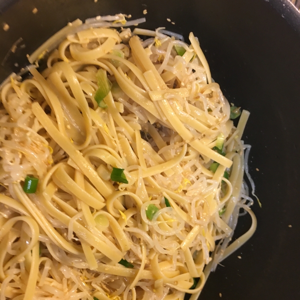 Sesame Pasta