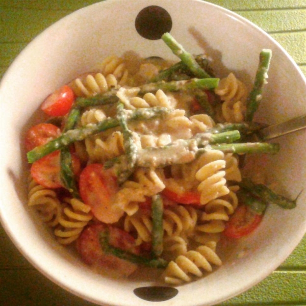Vegetarian White Bean 'Alfredo' with Linguine