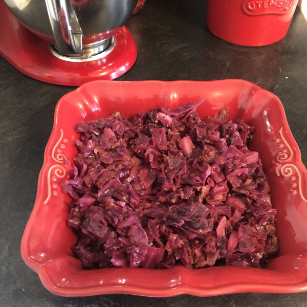 Red Cabbage with Apples