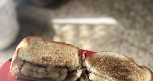 Grilled Peanut Butter and Banana Sandwich