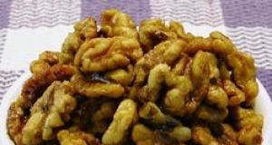 Linda's Fried Walnuts