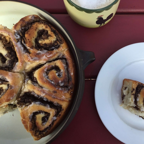 Yeasted Poppy Seed Apple Buns