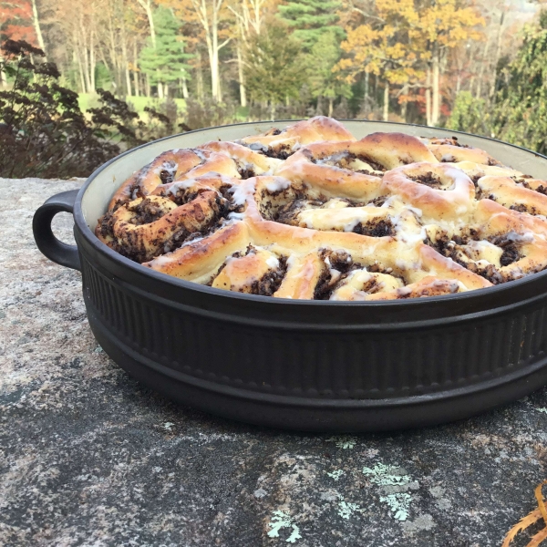 Yeasted Poppy Seed Apple Buns