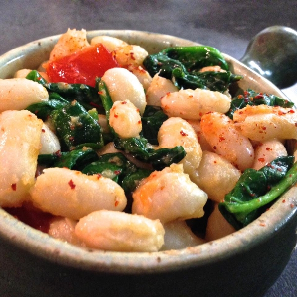 Arugula Salad with Cannellini Beans