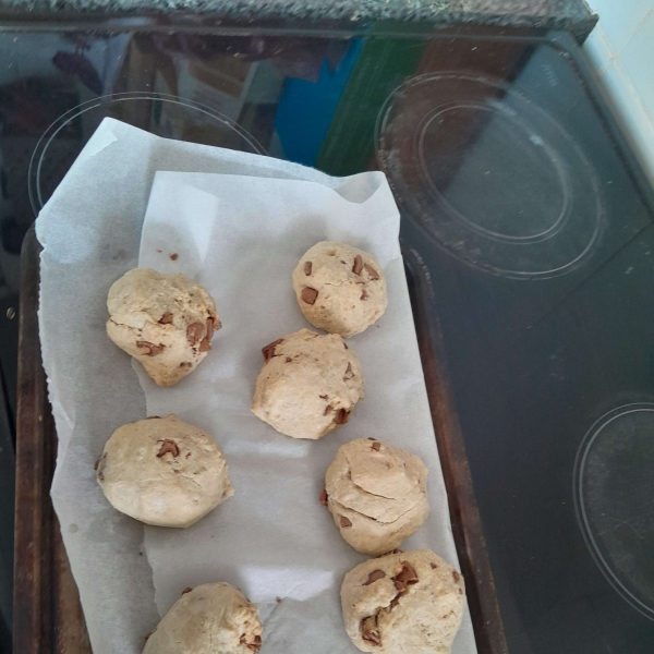 5-Ingredient Easy Chocolate Chip Cookies