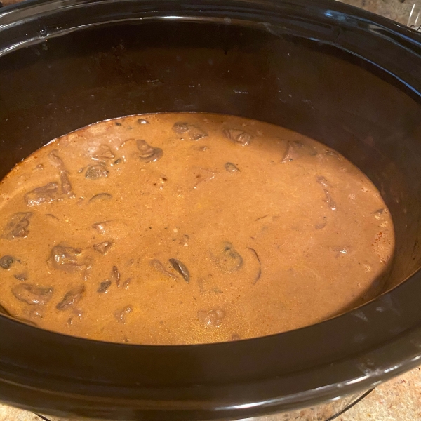 Creamy Slow Cooker Beef Stroganoff