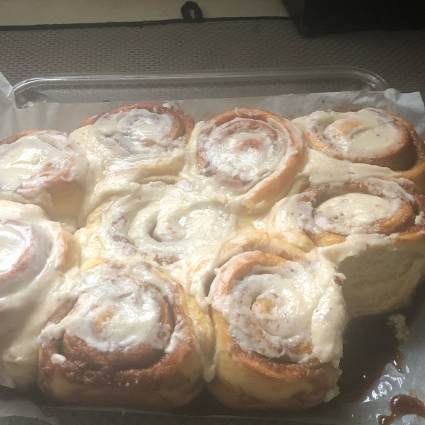 Soft, Moist and Gooey Cinnamon Buns