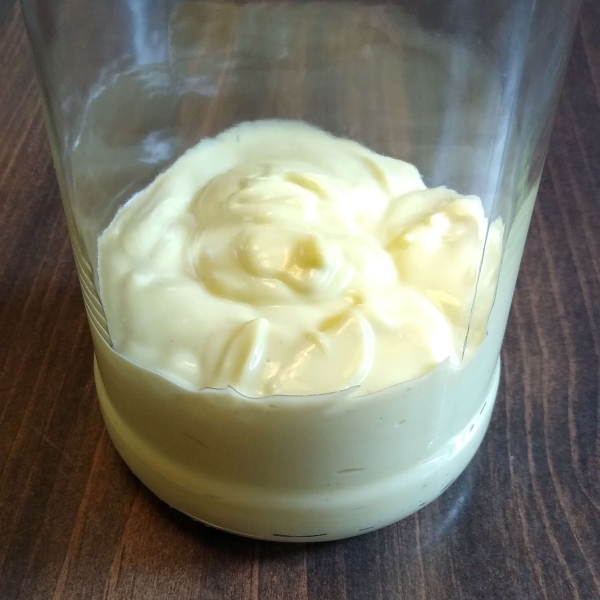Easy Homemade Mayonnaise