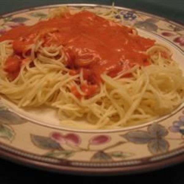 Pasta with Tomato Cream Sauce