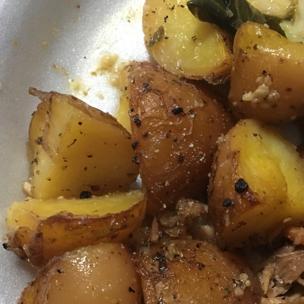 Greek Garlic-Lemon Potatoes
