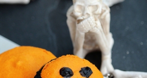 Halloween Macarons