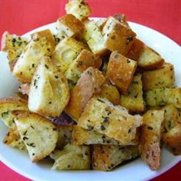 Yummy Garlic Croutons