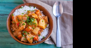 Slow Cooker Chicken Massaman Curry