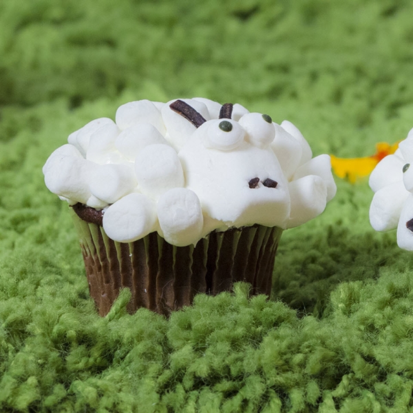 Easter Lamb Cupcakes