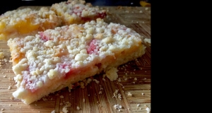 Homemade Peach Crumb Bars