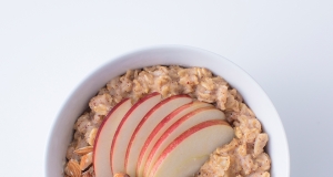 Oats and Spicy Nut Butter with Apples